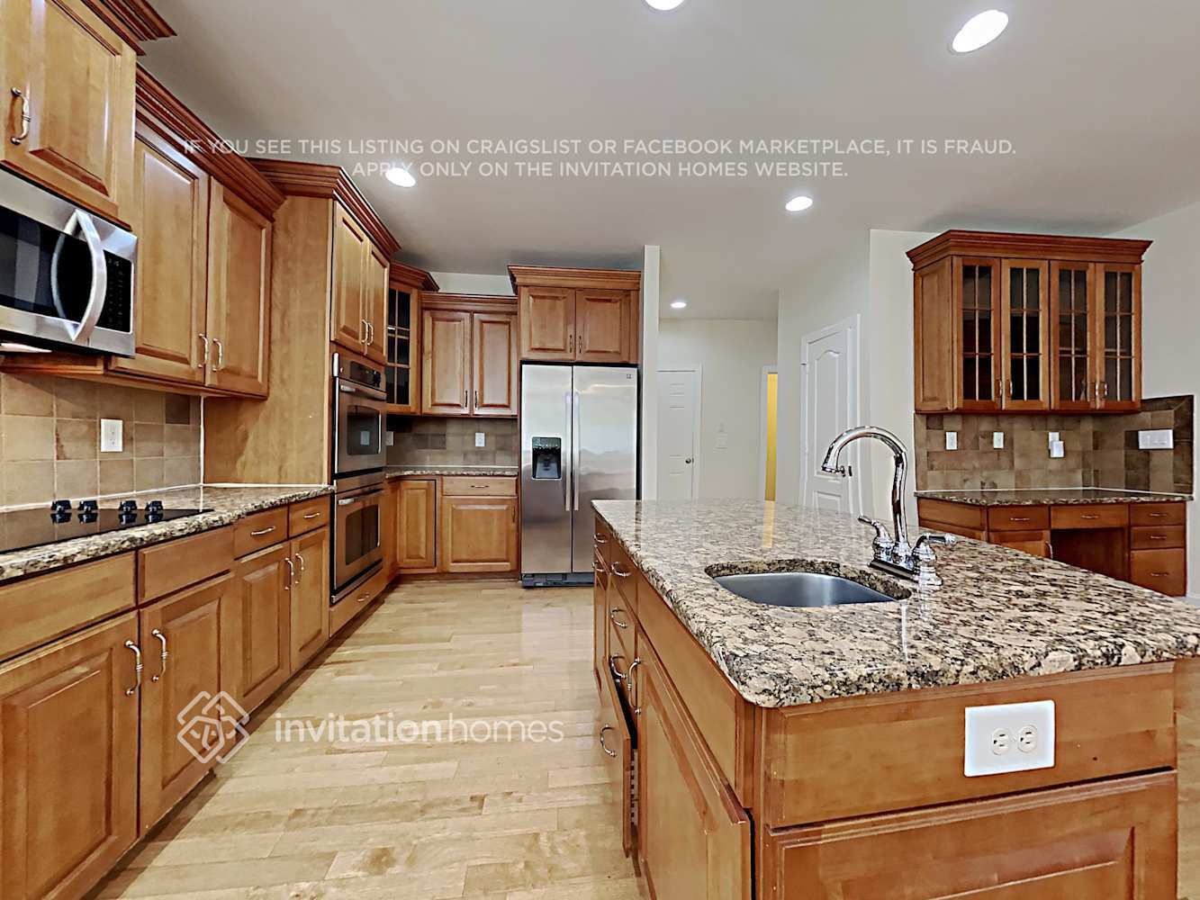 Building Photo - 2104 Madeira Cir