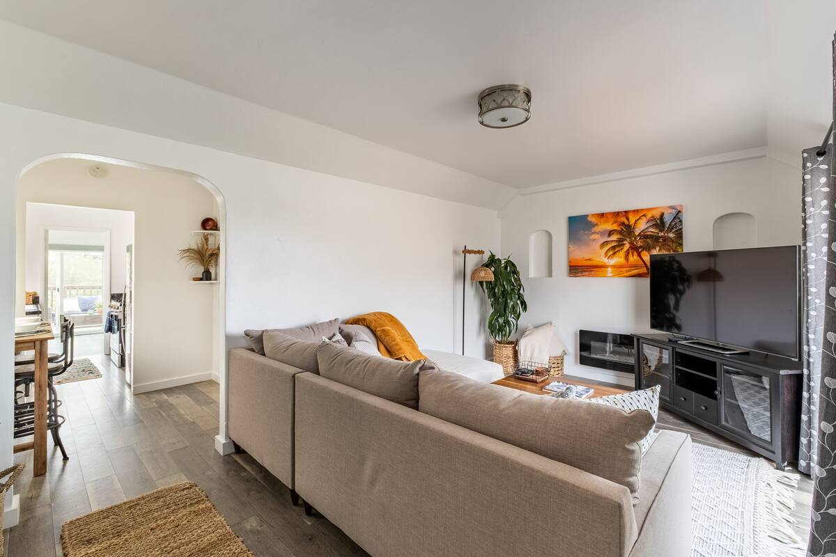 Building Photo - 3523 Crowell St