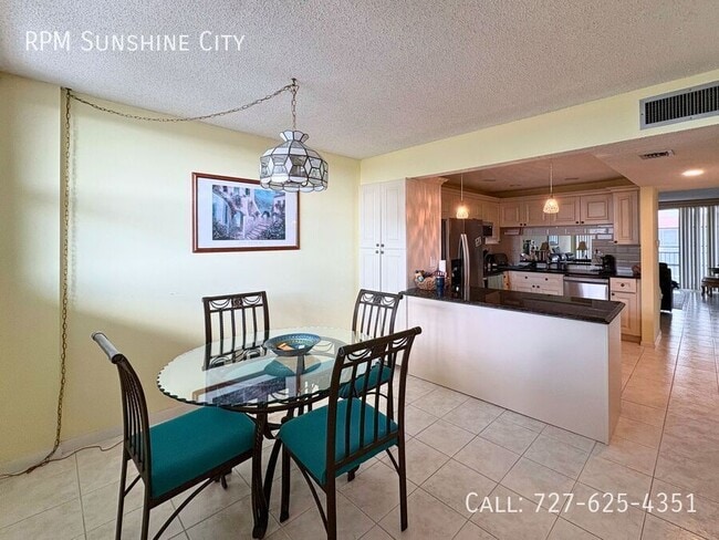 Building Photo - 17580 Gulf Blvd