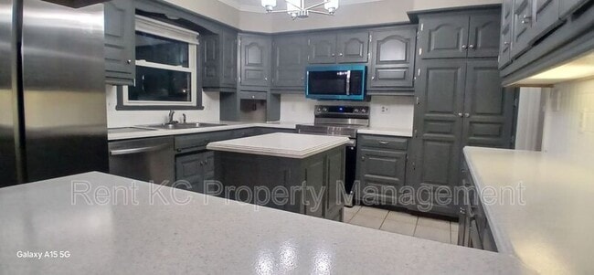 Building Photo - 7201 Hardy Ave