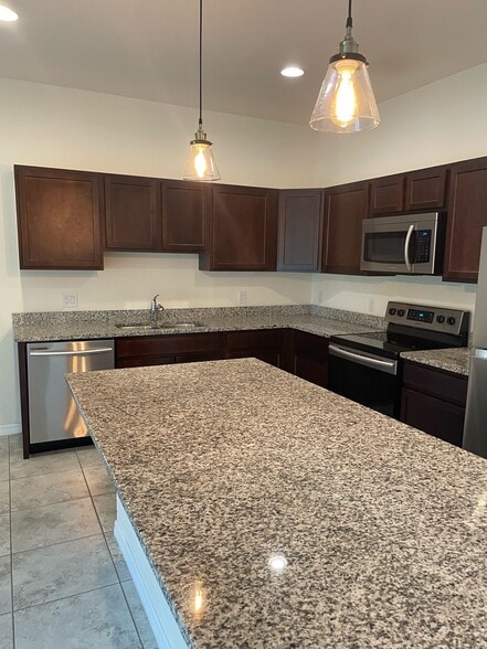 Kitchen - 24484 Zephyr Ct