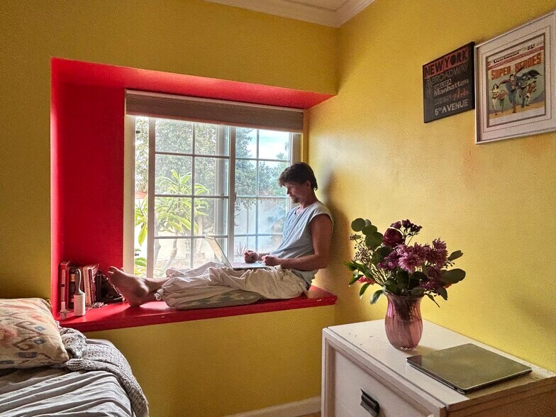 Building Photo - 8871 Belmont St