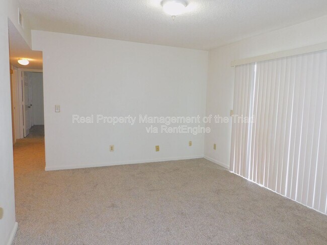 Building Photo - 515 Mystic Dr