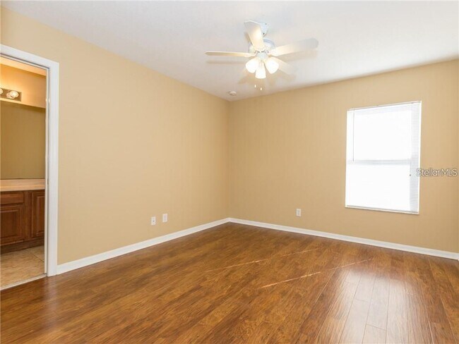Building Photo - 173 Donner Dr