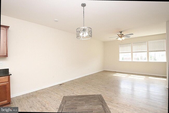 Building Photo - 185 Magellan Dr