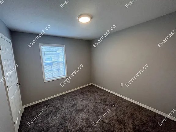 Building Photo - 320 McTyere Ave