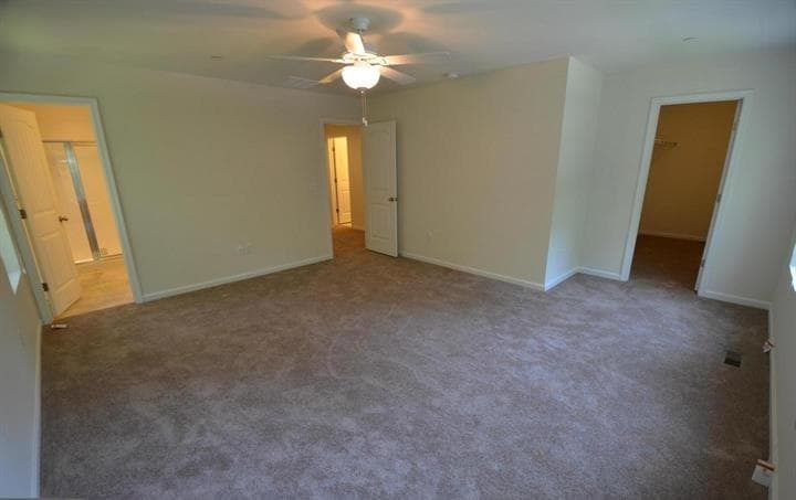 Building Photo - 5917 Sneed Dr