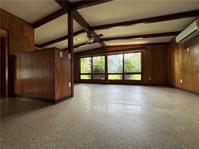Building Photo - 130 S 40th St
