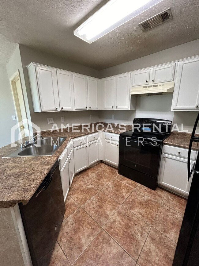 Building Photo - Home for rent in Montgomery!!! Available NOW!!!