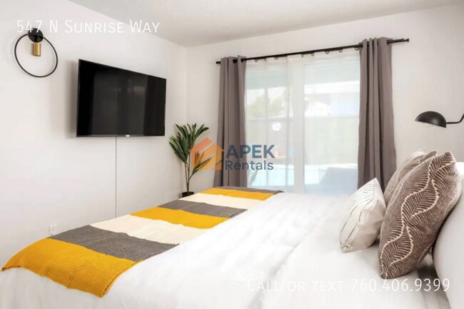 Building Photo - 547 N Sunrise Way