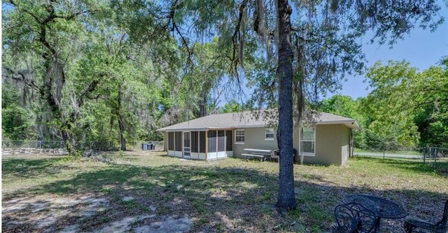 Building Photo - 16824 SW 17th Ave