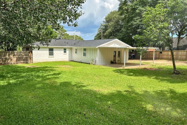 Building Photo - 1480 Repoll Rd