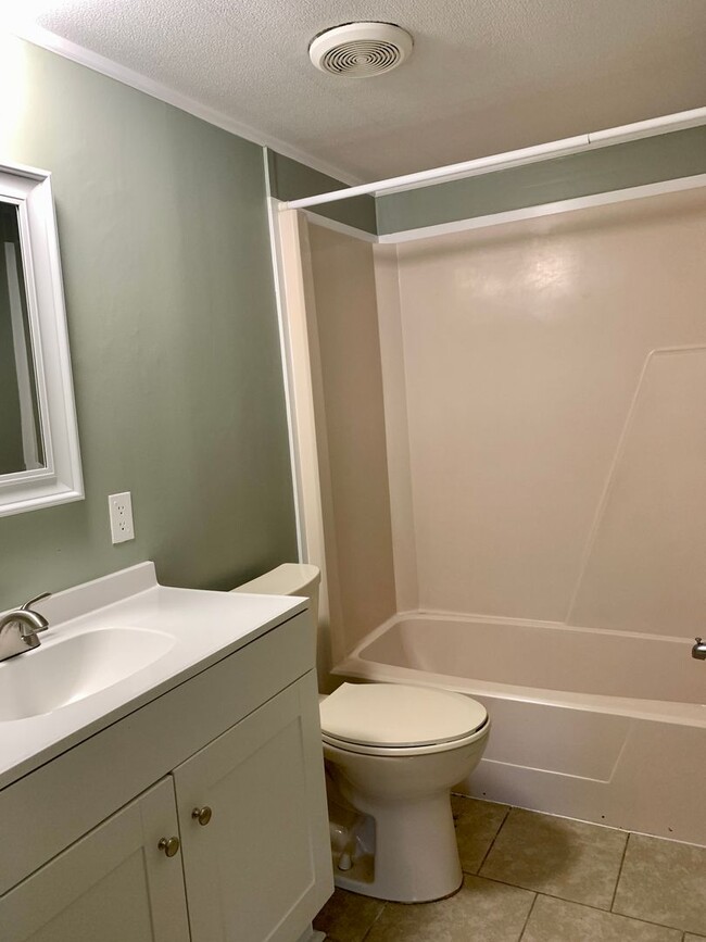Building Photo - Renovated 3 Bedroom Home In Raleigh, Apply...