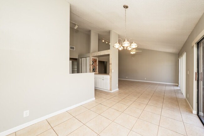 Building Photo - 80 Baytree Cir