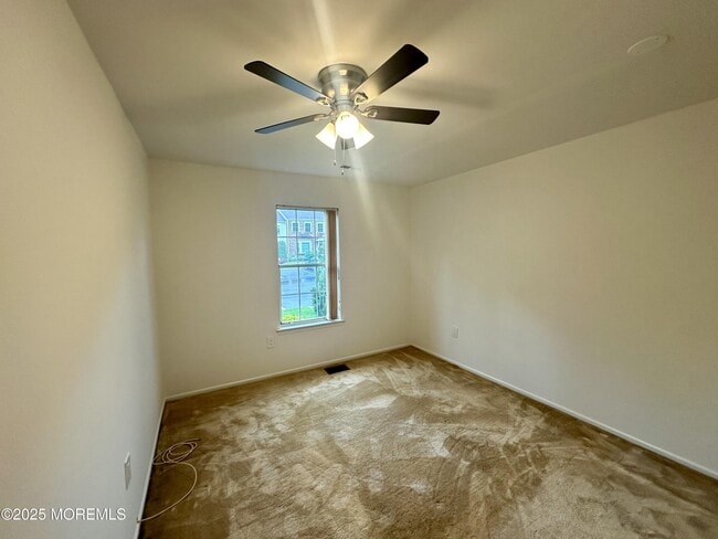 Building Photo - 143 Archery Ct