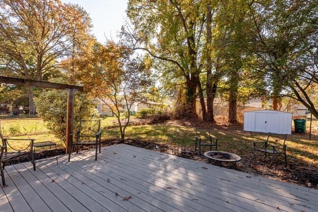 Building Photo - 2815 Irisdale Ave