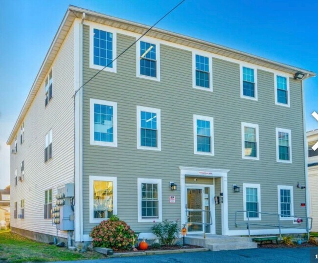 Building Photo - Peabody - Studio