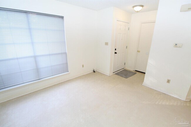 Building Photo - 6322 Harvard Ct