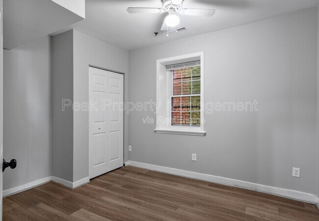 Building Photo - 612 N 32nd St