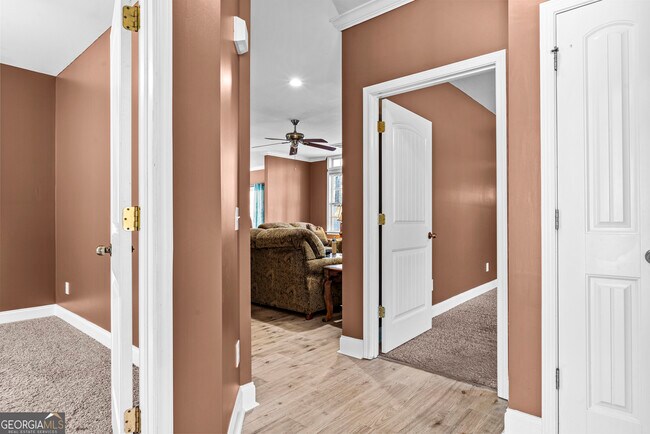 Building Photo - 1141 Whispering Lakes Trail