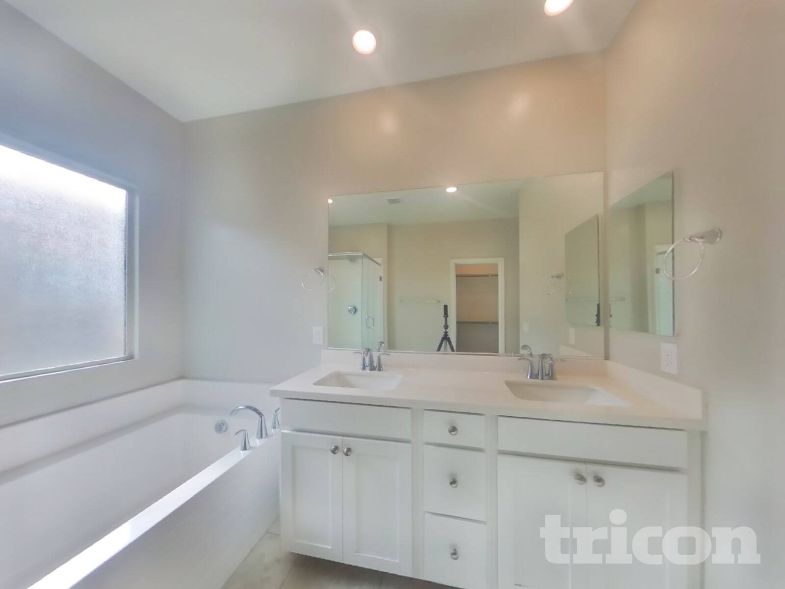 Building Photo - 2831 Lindsey Spgs St