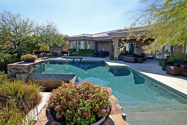 Building Photo - LUXURY LIVING W/ LAS VEGAS STRIP VIEWS!!