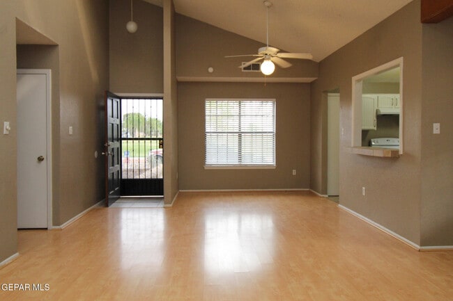 Building Photo - 3205 Fierro Dr