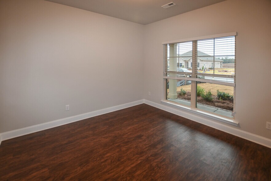 Building Photo - 257 Caudle Dr