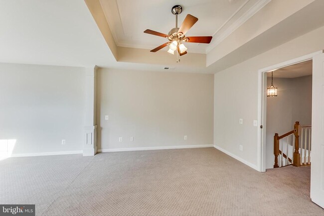 Building Photo - 5294 Jule Star Dr