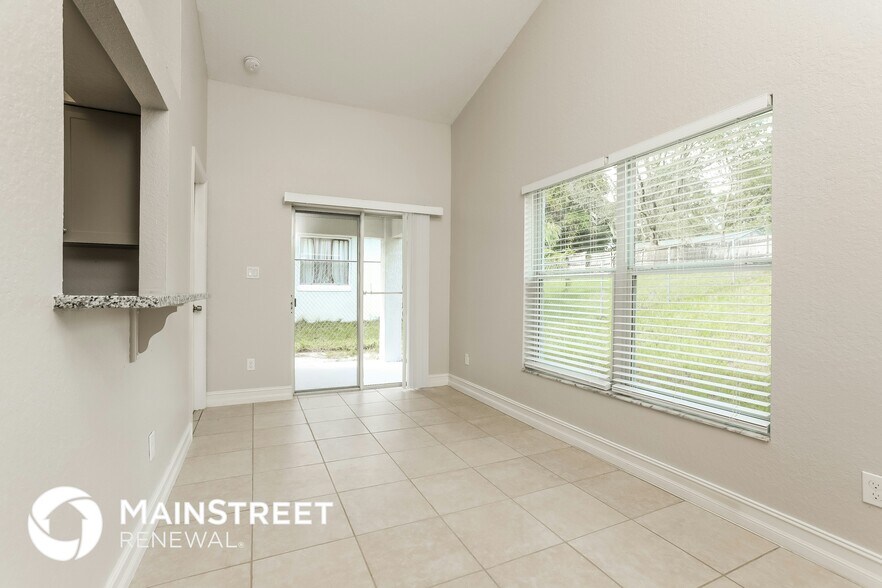 Building Photo - 137 W 20th St