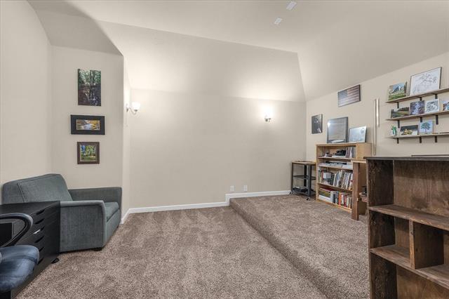 Building Photo - 8912 Jewelflower Dr