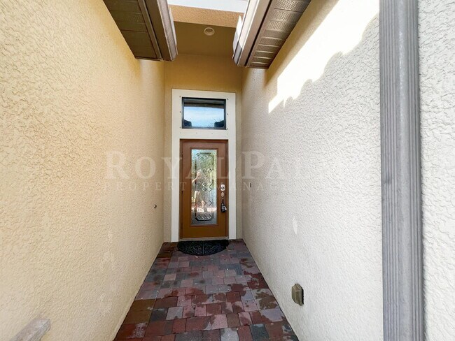 Building Photo - Spacious 4 Bedroom Home for Rent in Fort Myers!
