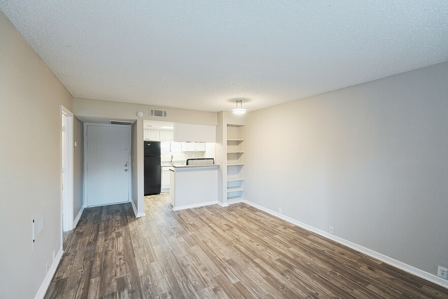 Lark Apartments 1401 Patricia San Antonio TX 78213 Apartment Finder