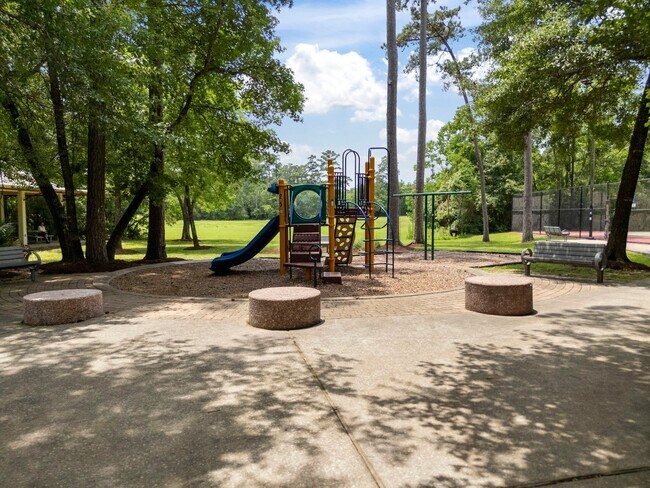 Building Photo - 15 N Flickering Sun Cir