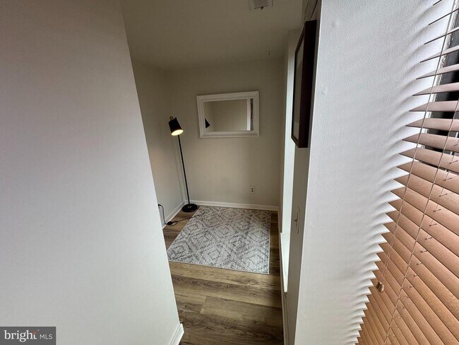 Building Photo - 746 E Passyunk Ave