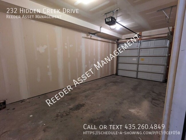 Building Photo - 232 Hidden Creek Dr