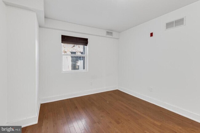 Building Photo - 1228 N 25th St