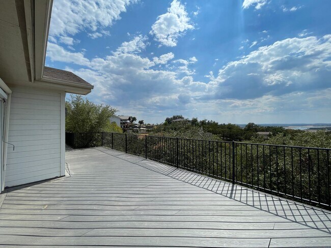 Building Photo - GORGEOUS VIEWS OF LAKE TRAVIS AT HUDSON BEND
