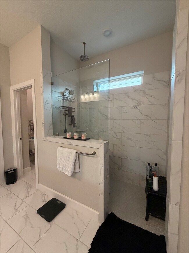 Building Photo - 10719 Pleasant View Dr