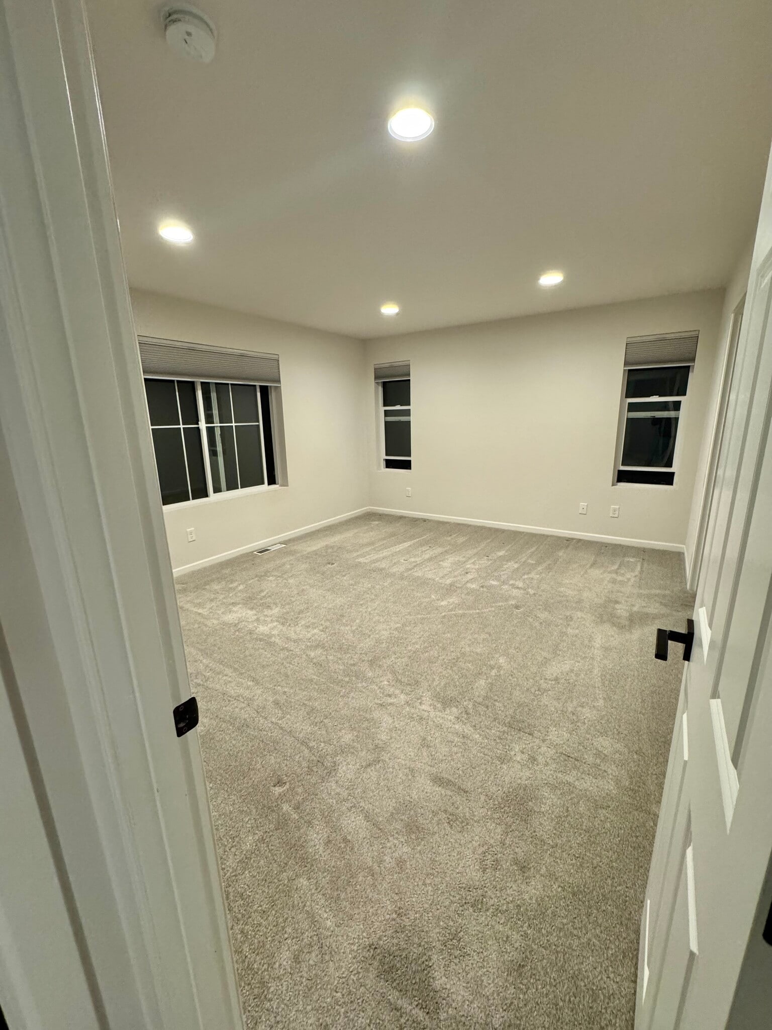 Primary bedroom - 6750 Skipper Ln SE