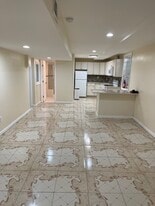 Building Photo - 7 Cedar Creek Holw