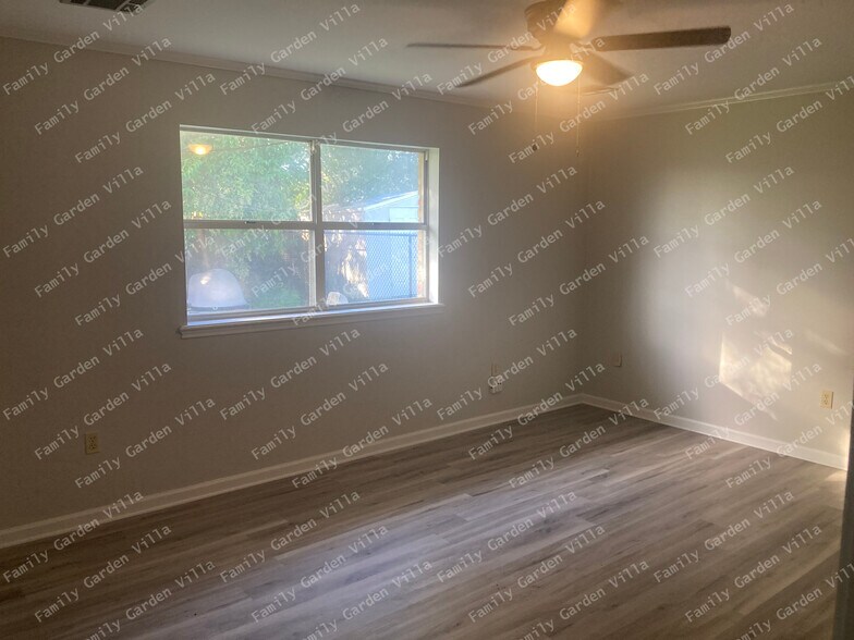 Building Photo - 2119 Highway 3185