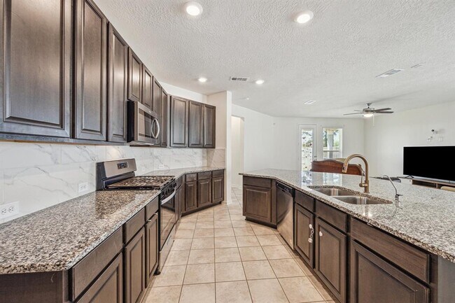 Building Photo - 25535 Cartington Ln