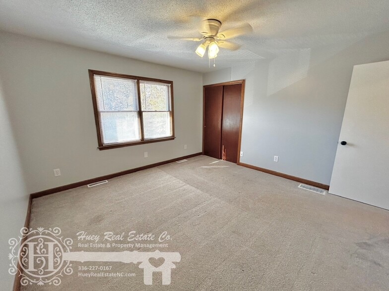 Building Photo - 296 7th St