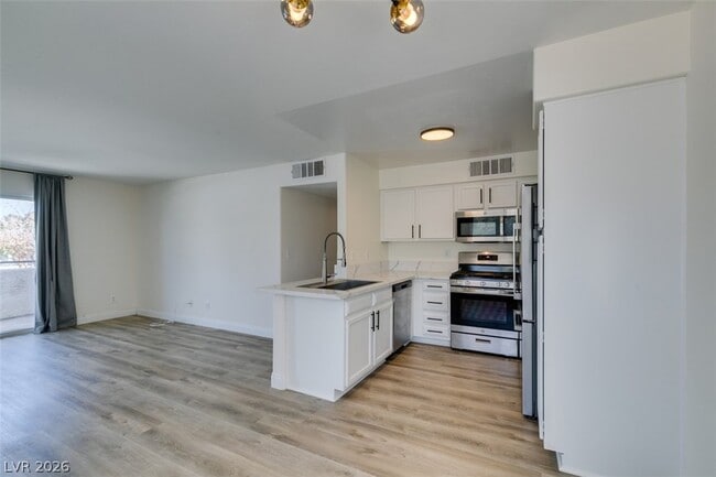 Building Photo - 3065 Casey Dr
