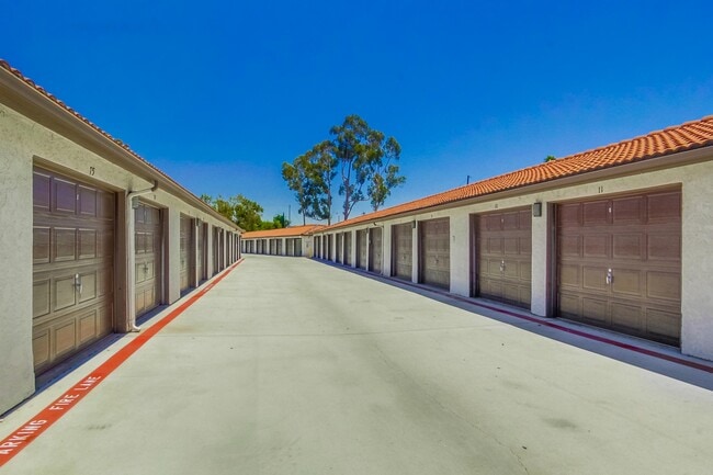 Building Photo - 9837 Caspi Gardens Dr. # 6