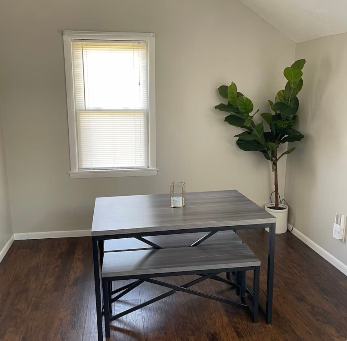 Building Photo - 4312 Clinton Ave