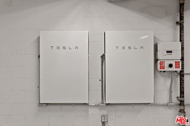 Building Photo - 7 Vicente Ter