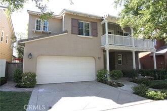 Building Photo - 16 Hearthside Rd