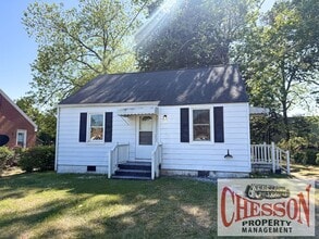 Building Photo - 221 Spruce St W